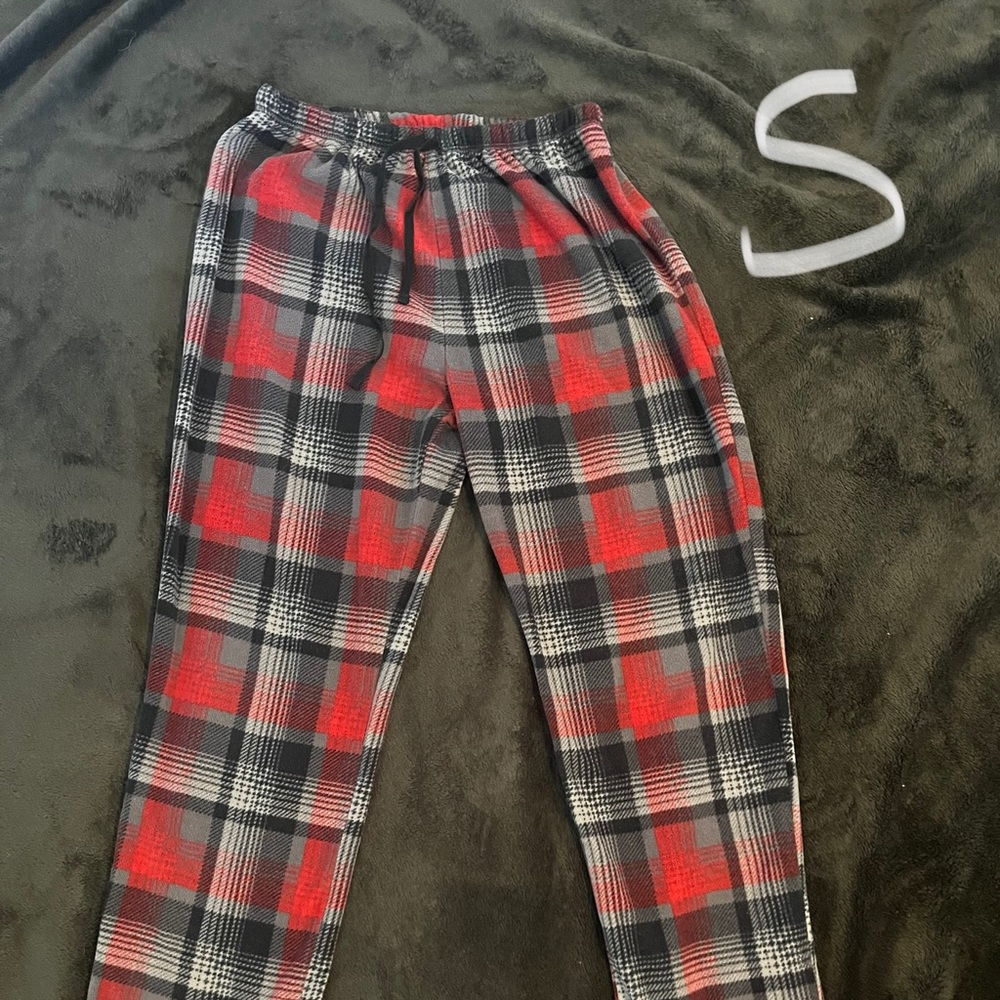 size small fleece like pajama pants